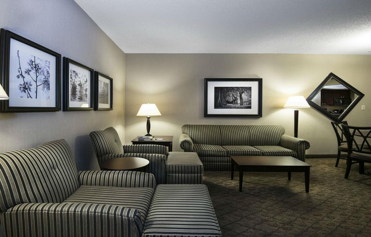 Holiday Inn Springdale-Fayetteville Area By Ihg Ngoại thất bức ảnh
